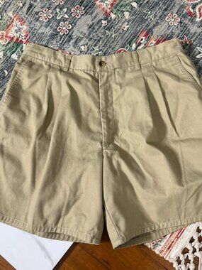 Puritan elastic waistband shorts